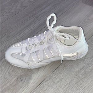 cheer shoes